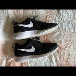 Nike Roshe sneakers